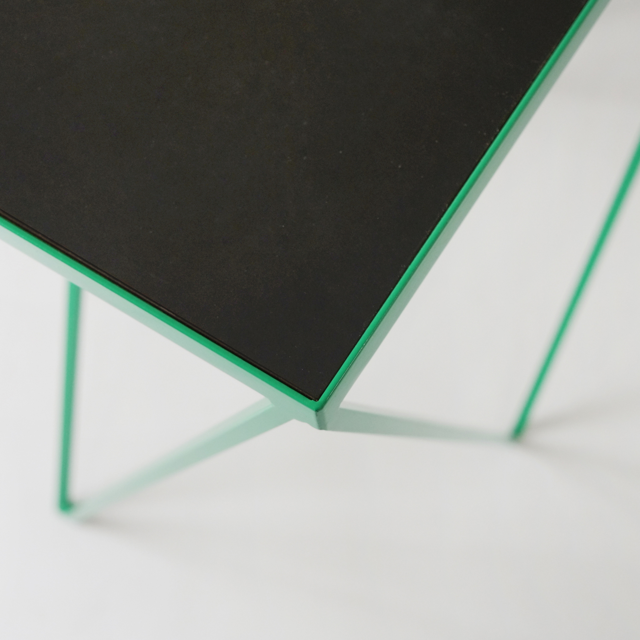 Giraffe Console Table - Linoleum Top